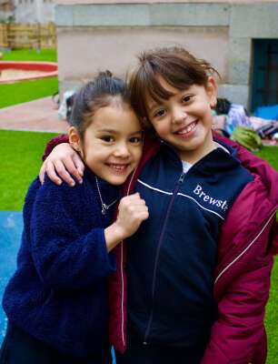 Foto Colegio Brewster Madrid  #2