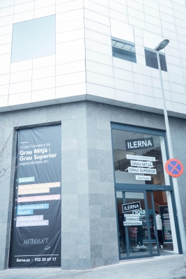 Foto Instituto Ilerna Barcelona #2
