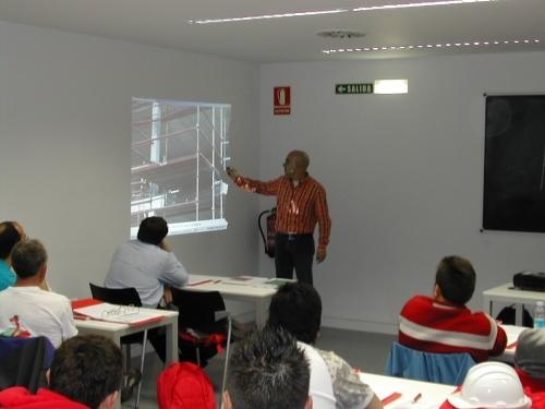 Foto Instituto Fundación Laboral de la Construcción #2