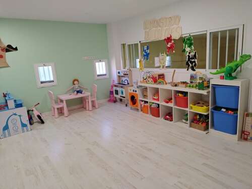 Foto Escuela Infantil Árbol Mágico #3