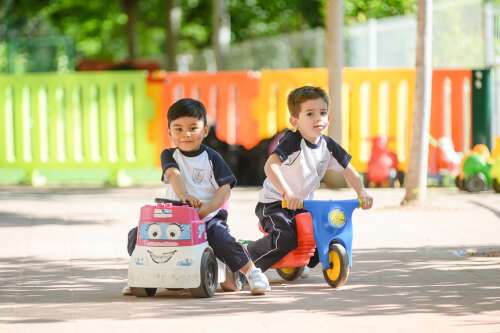 Foto Colegio Llar d'Infants El Pinar #3