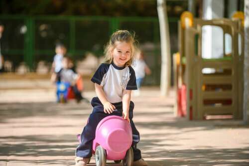 Foto Colegio Llar d'Infants El Pinar #3