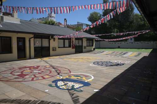 Foto Colegio Sworn Junior College #2