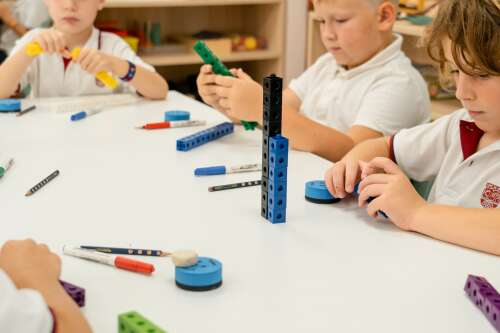 Foto Colegio LOPE DE VEGA INTERNATIONAL SCHOOL - RESIDENCIA #2