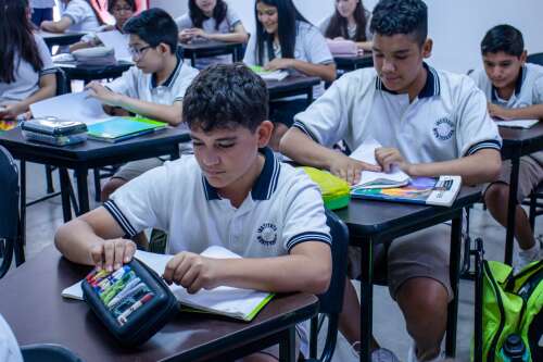 Foto Colegio Montesquieu #2