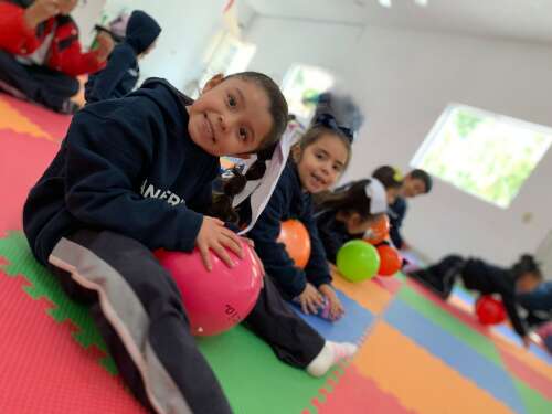 Foto Colegio Panamericano #3