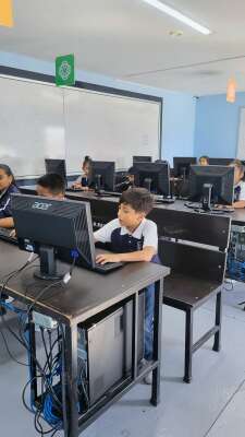 Foto Colegio Instituto Amistad de Acuña  #2