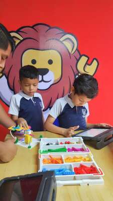 Foto Colegio Instituto Amistad de Acuña  #2