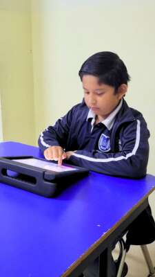 Foto Colegio Instituto Amistad de Acuña  #2