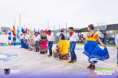 Foto Colegio Instituto Amistad de Acuña  #2