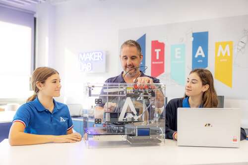 Foto Colegio Agora Portals International School #2