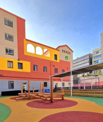 Foto Colegio Dominiques Barcelona #2