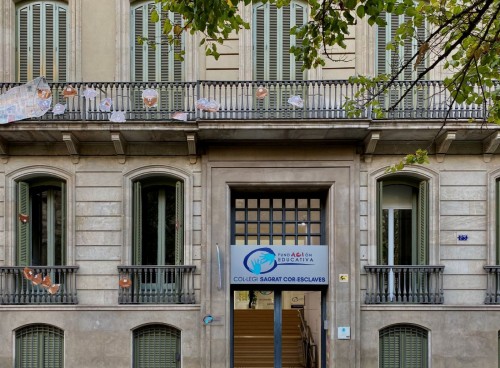 Foto Colegio Sagrat Cor-Esclaves #2