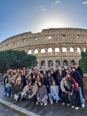 Foto Colegio Sagrat Cor-Esclaves #2