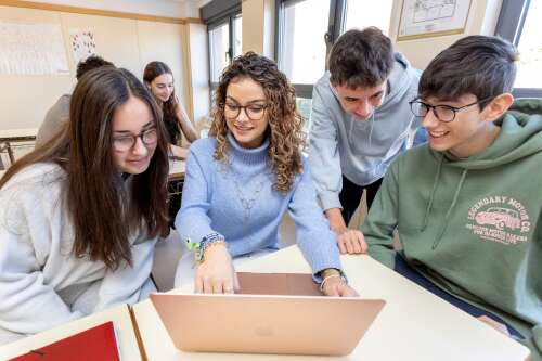 Foto Colegio Col·legi Padre Damián Sagrados Corazones #2