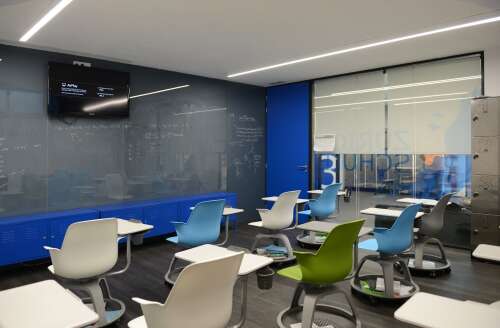 Foto Colegio ZÜRICH SCHULE BARCELONA Colegio Internacional #2