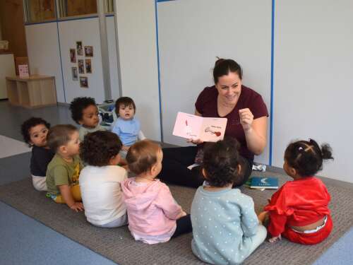 Foto Escuela Infantil Llar d'Infants Utmar (Macael) #2
