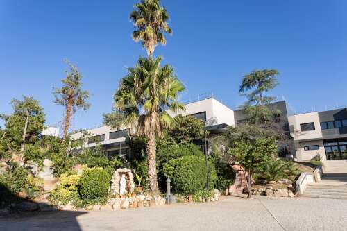 Foto Colegio Highlands School Barcelona  #2