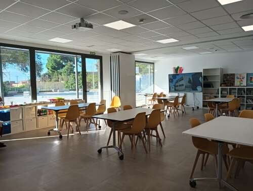 Foto Colegio Highlands School Barcelona  #2