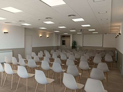 Foto Colegio Highlands School Barcelona  #2