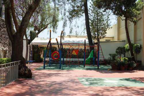 Foto Colegio Peterson School Pedregal #2