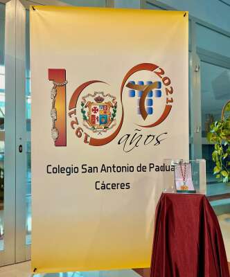 Foto Colegio Concertado San Antonio De Padua (Cáceres) #2