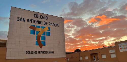Foto Colegio Concertado San Antonio De Padua (Cáceres) #2