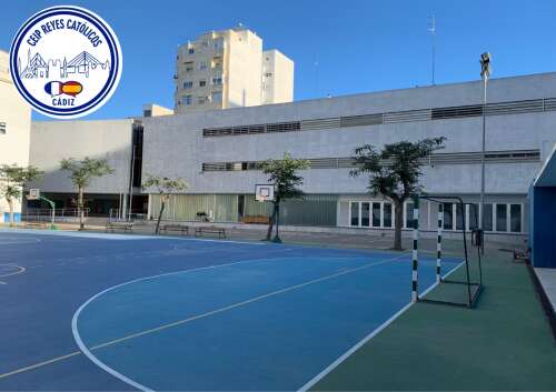 Foto Colegio Reyes Católicos #2