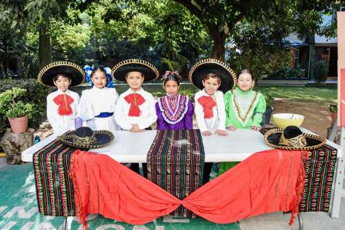 Foto Colegio Pedro Martínez Vázquez #1
