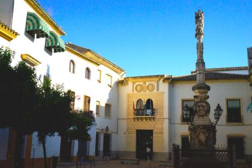 Foto Colegio FEC Sagrada Familia #1