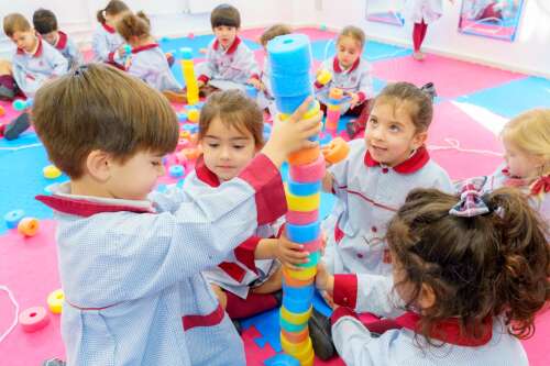Foto Colegio Diocesano Trinidad - Sansueña #1