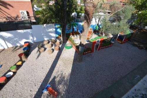 Foto Escuela Infantil Giner De Los Ríos Córdoba #2