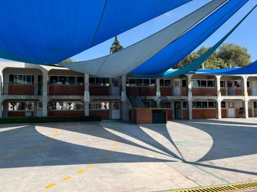 Foto Colegio  Latino Jesuita #3