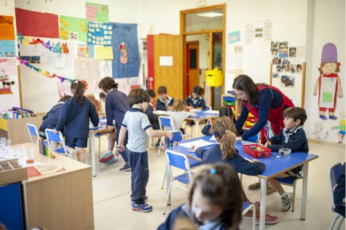 Foto Colegio Familiar Educació Les Alzines #3