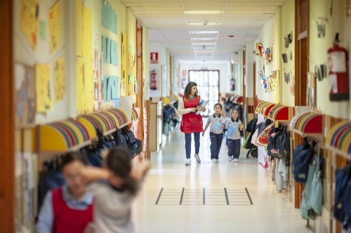 Foto Colegio Familiar Educació Les Alzines #3