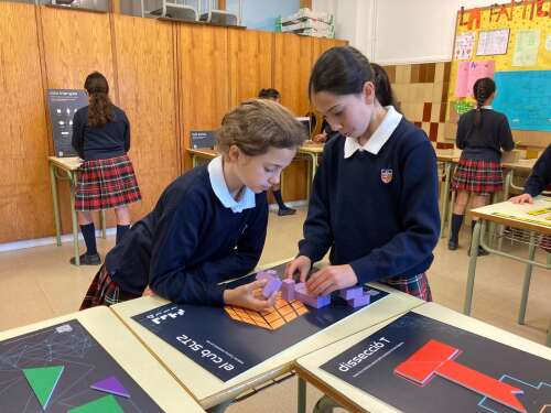 Foto Colegio Familiar Educació Les Alzines #3