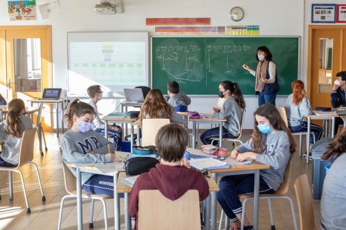 Foto Colegio Montessori Palau Girona #2