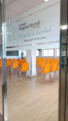 Foto Colegio Regina Mundi #3