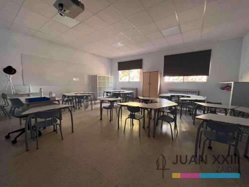 Foto Colegio Concertado Juan XXIII Zaidin #2