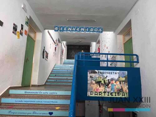 Foto Colegio Concertado Juan XXIII Zaidin #2