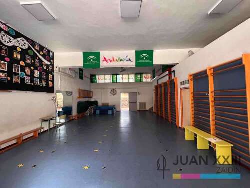 Foto Colegio Concertado Juan XXIII Zaidin #2