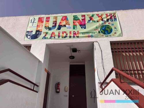 Foto Colegio Concertado Juan XXIII Zaidin #2