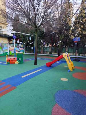 Foto Escuela Infantil Santa Rosalía #3