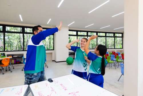 Foto Colegio Laurea World School #0