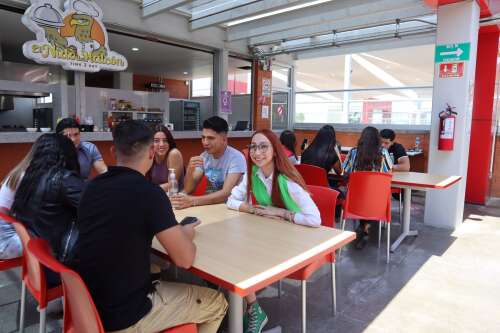 Photo Preparatoria Complejo Universitario Magno #3