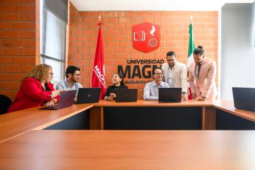 Photo Preparatoria Complejo Universitario Magno #3