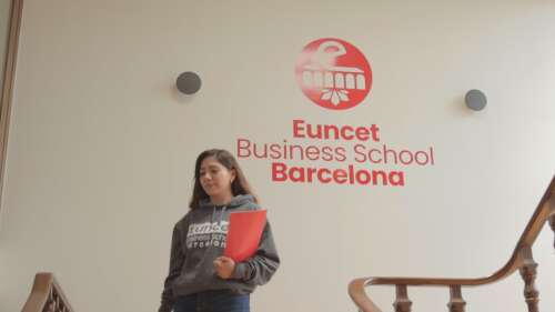 Foto Preparatoria Euncet Business School México #2