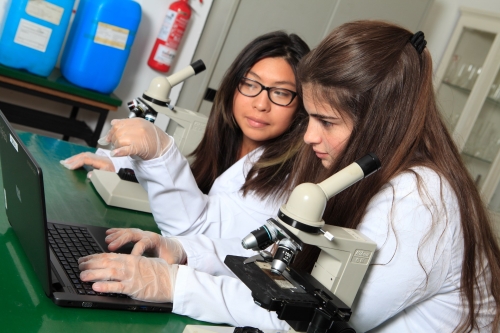 Foto Colegio Manuel De Larramendi #2