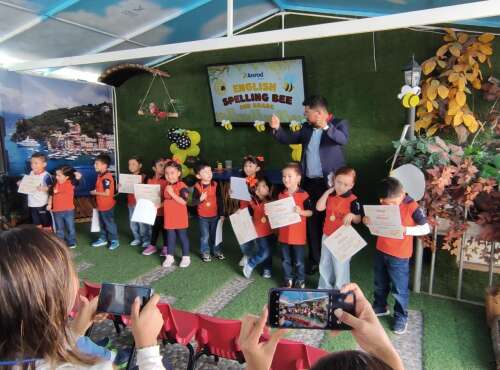 Foto Colegio Anrod School #2