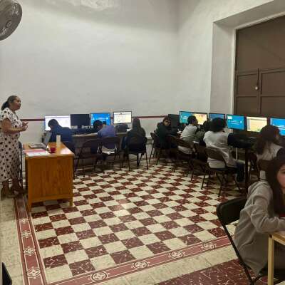 Foto Preparatoria Marista  #3